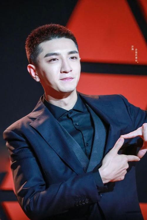 金瀚图片大全,魅力型男的多面风采